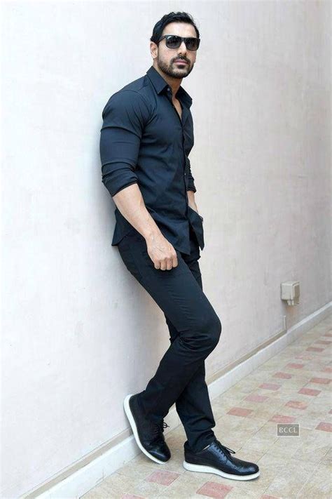 john abraham height in feet|john abraham biceps size.